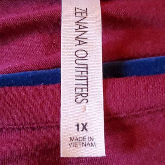 Burgundy Tunic - Picture 4 of 4